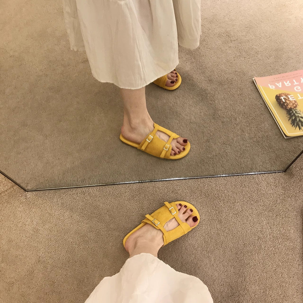 Summer Outdoor New-style Retro Flat-heeled Sandals