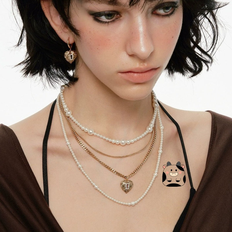 Retro Love Lock Core Series Multi-Layer Pearl Necklace