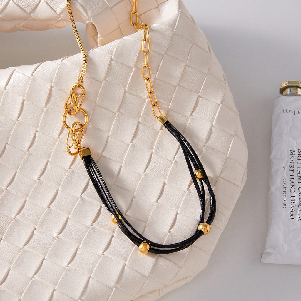 18K gold and black wax cord necklace for women, suitable for autumn and winter sweaters.