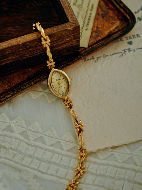 1 Piece of New French Retro Gold Small Dial Women's Watch, Fashionable, Simple, Luxurious, Elegant, Compact and Waterproof Bracelet, Women's Quartz Watch, Suitable for Decorative Wrists for Daily Wear, Dinner and Other Occasi