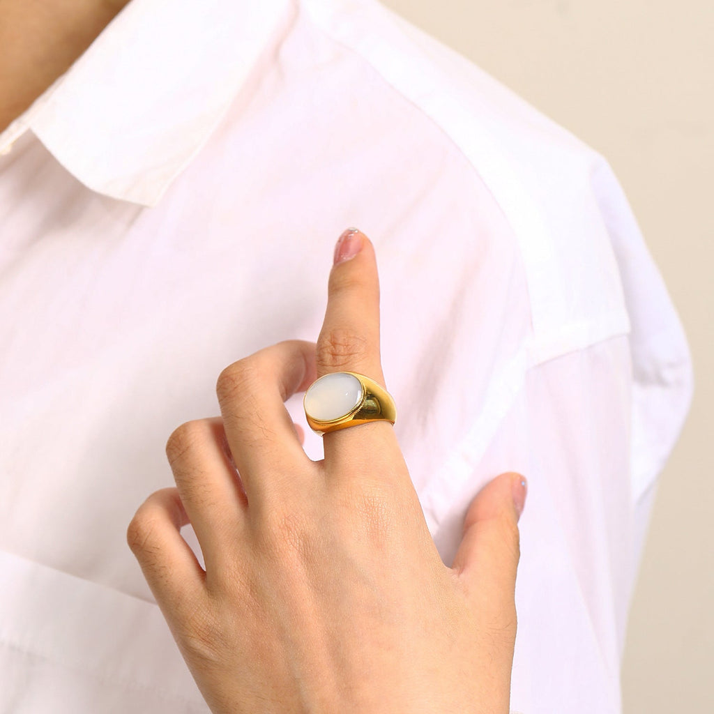Modern Luxe Oval Gemstone-Encrusted Ring For Women